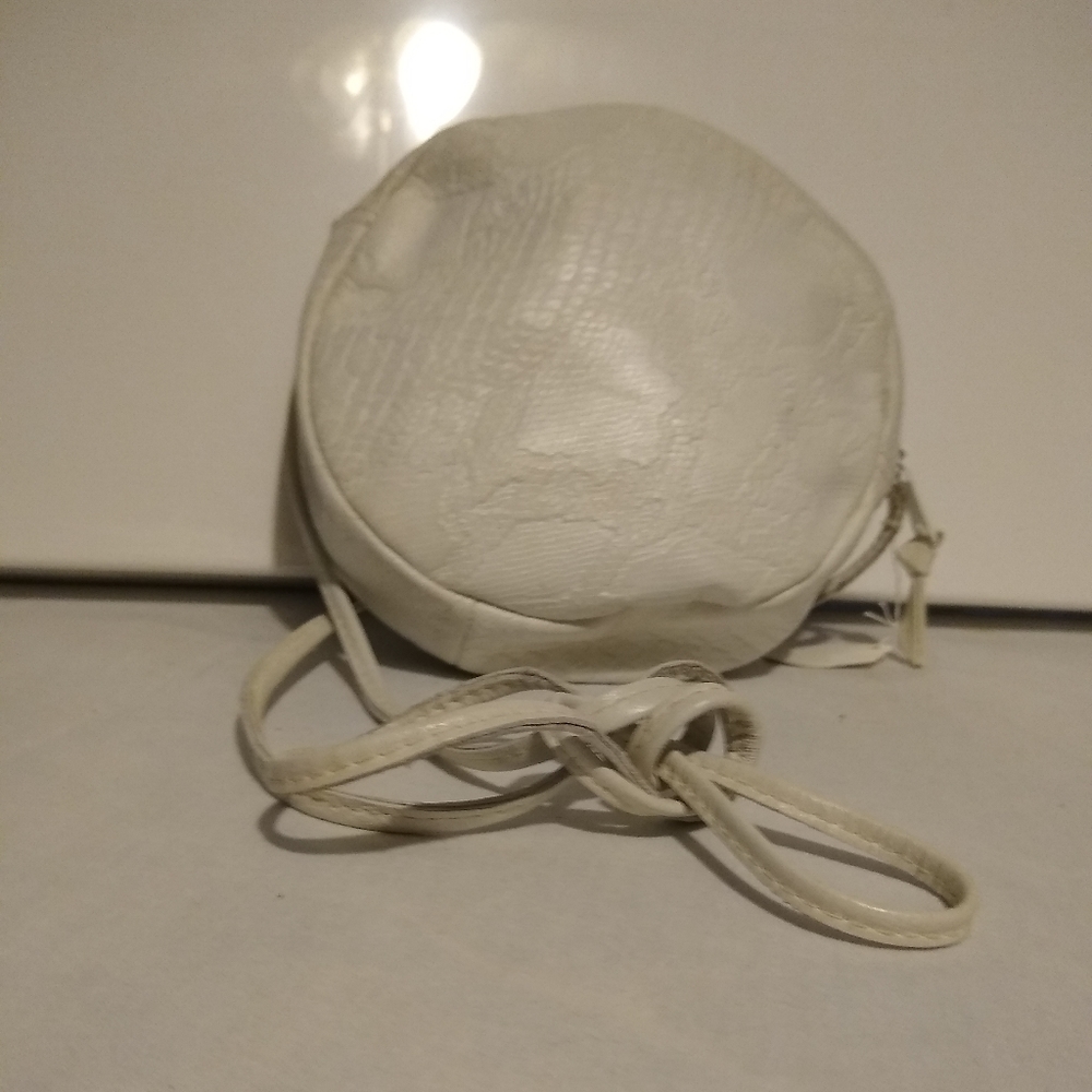 White  leather Purse